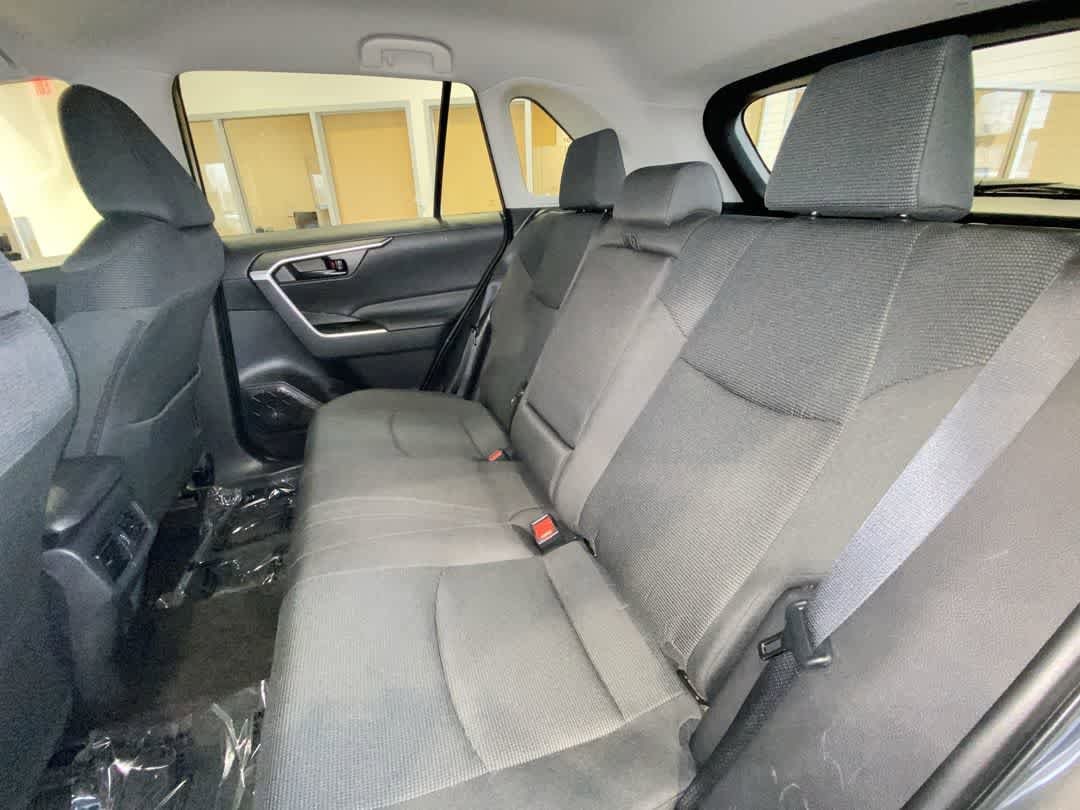 Thumbnail: 2025 Toyota RAV4 - 19