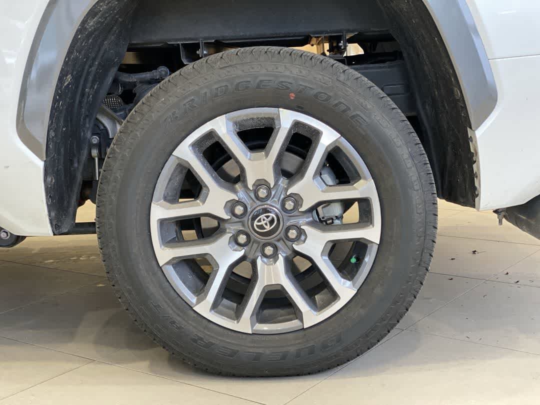 Thumbnail: 2025 Toyota Tundra - 13