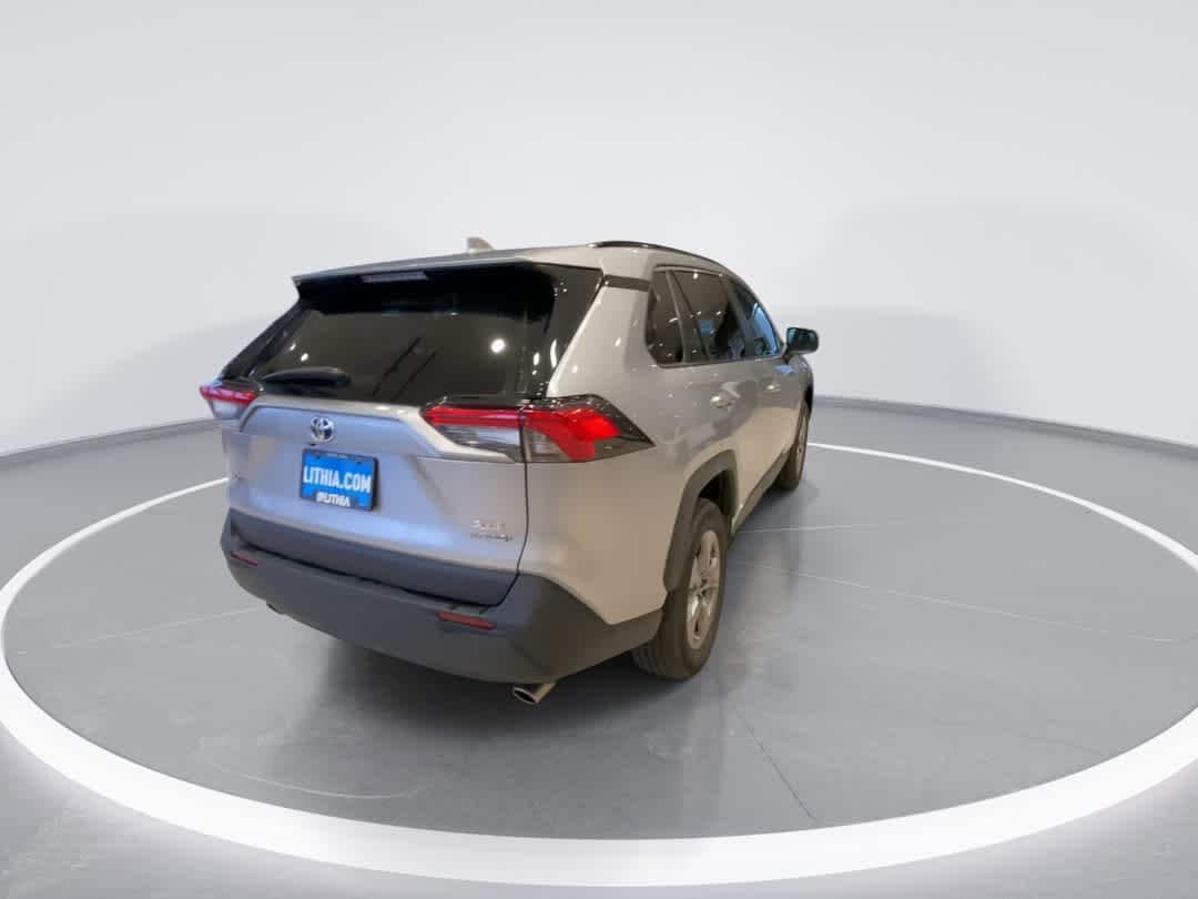 Thumbnail: 2024 Toyota RAV4 - 8
