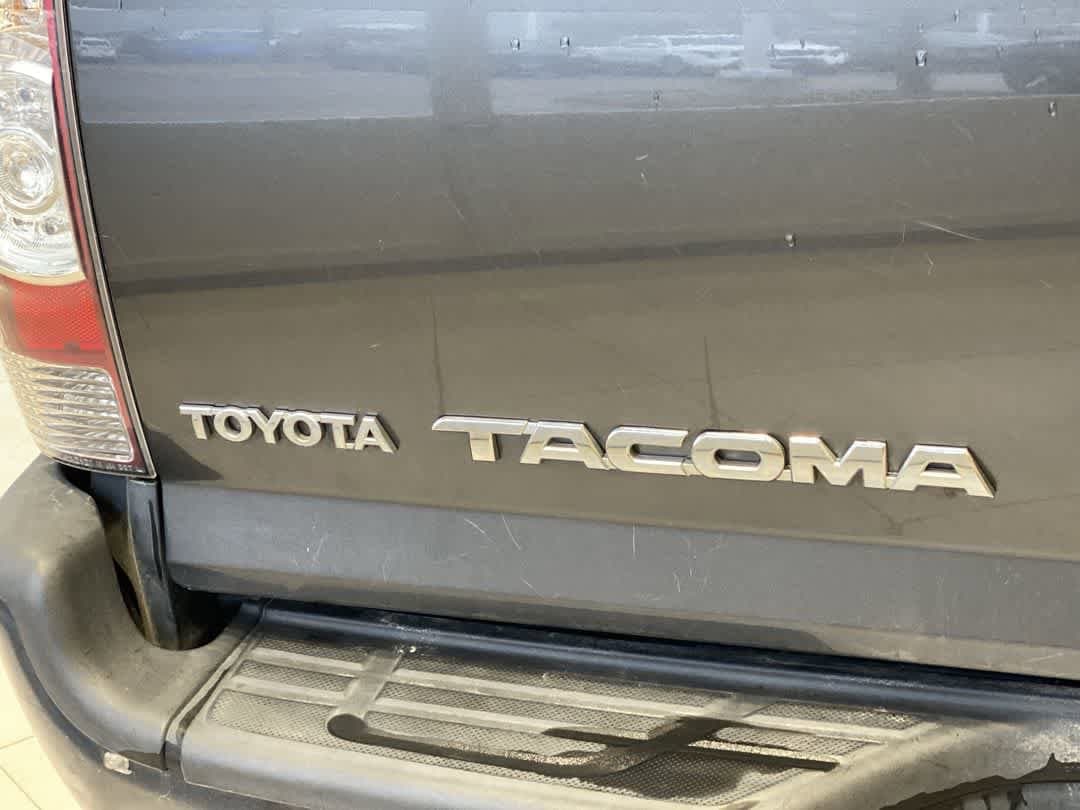 Thumbnail: 2009 Toyota Tacoma - 11