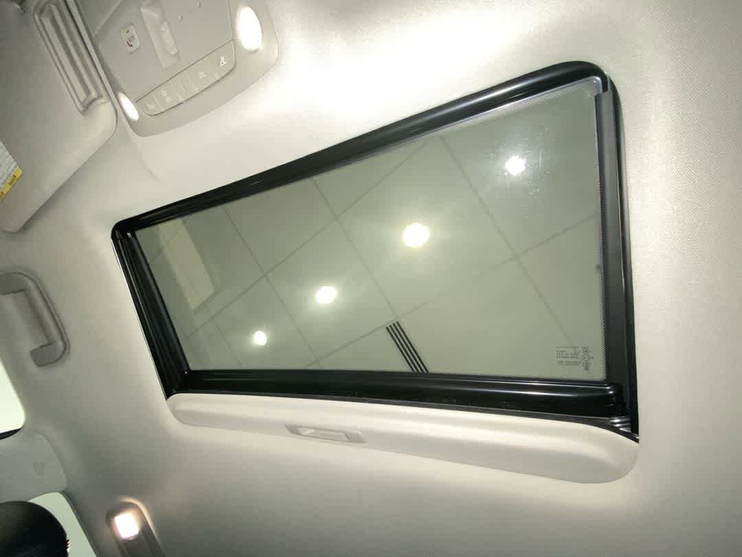 Thumbnail: 2022 Nissan Armada - 21