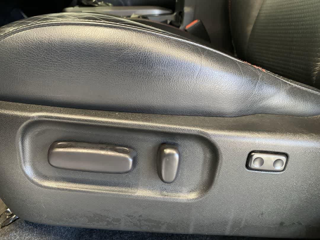 Thumbnail: 2020 Toyota Tacoma - 12