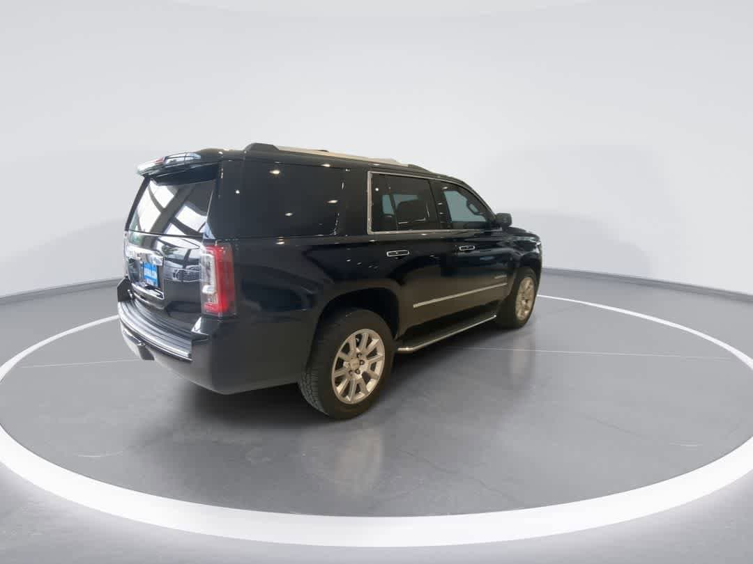 2016 GMC Yukon Denali 8