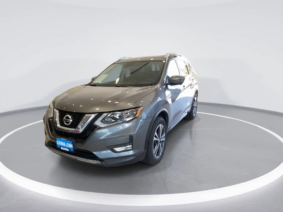 Thumbnail: 2017 Nissan Rogue - 4