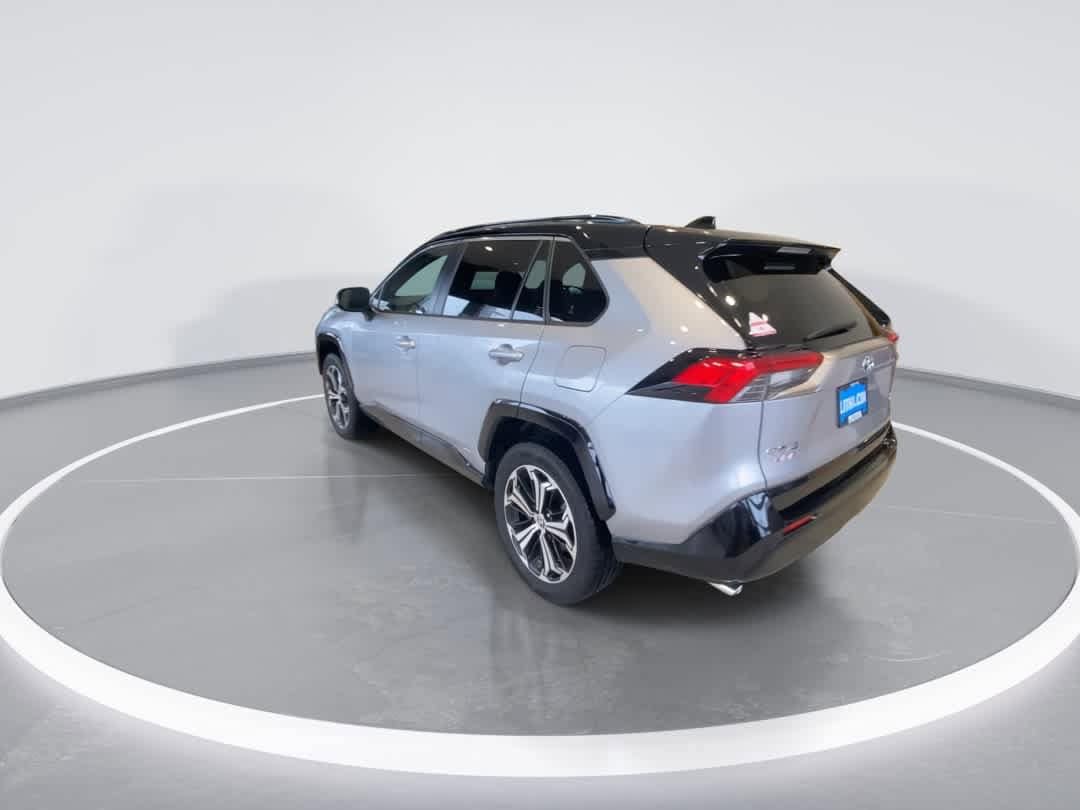 Thumbnail: 2023 Toyota RAV4 - 6