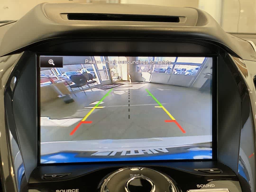 Thumbnail: 2015 Ford Escape - 20