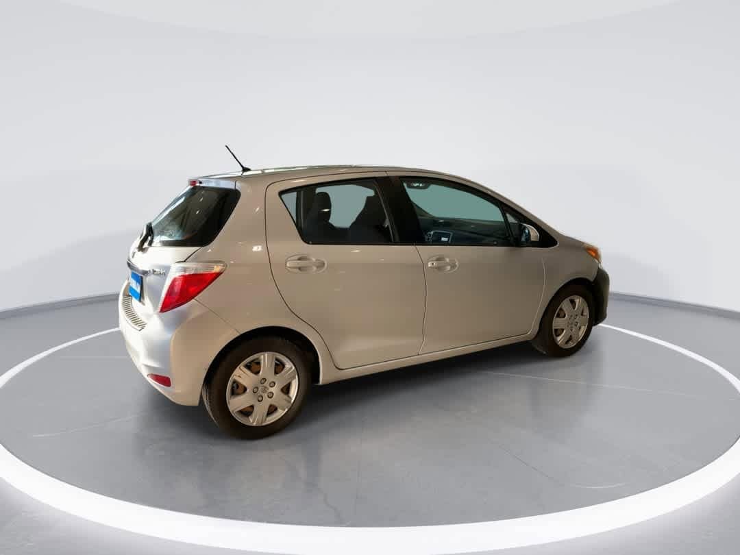 Thumbnail: 2014 Toyota Yaris - 8