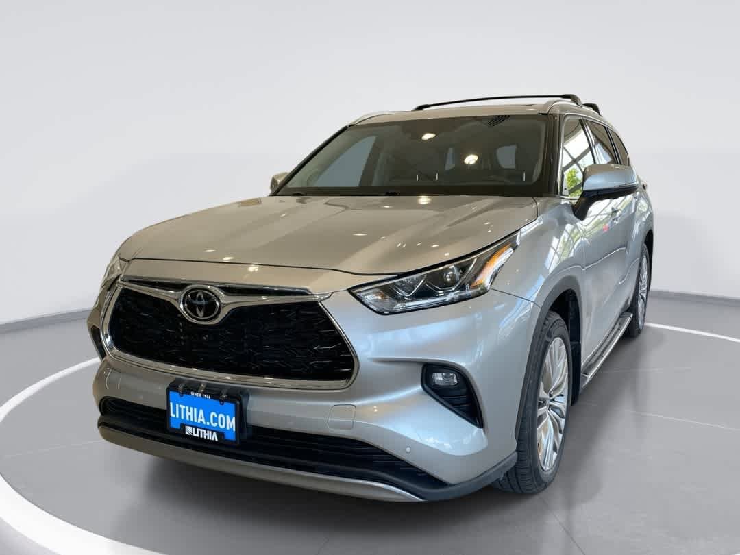Thumbnail: 2023 Toyota Highlander - 1