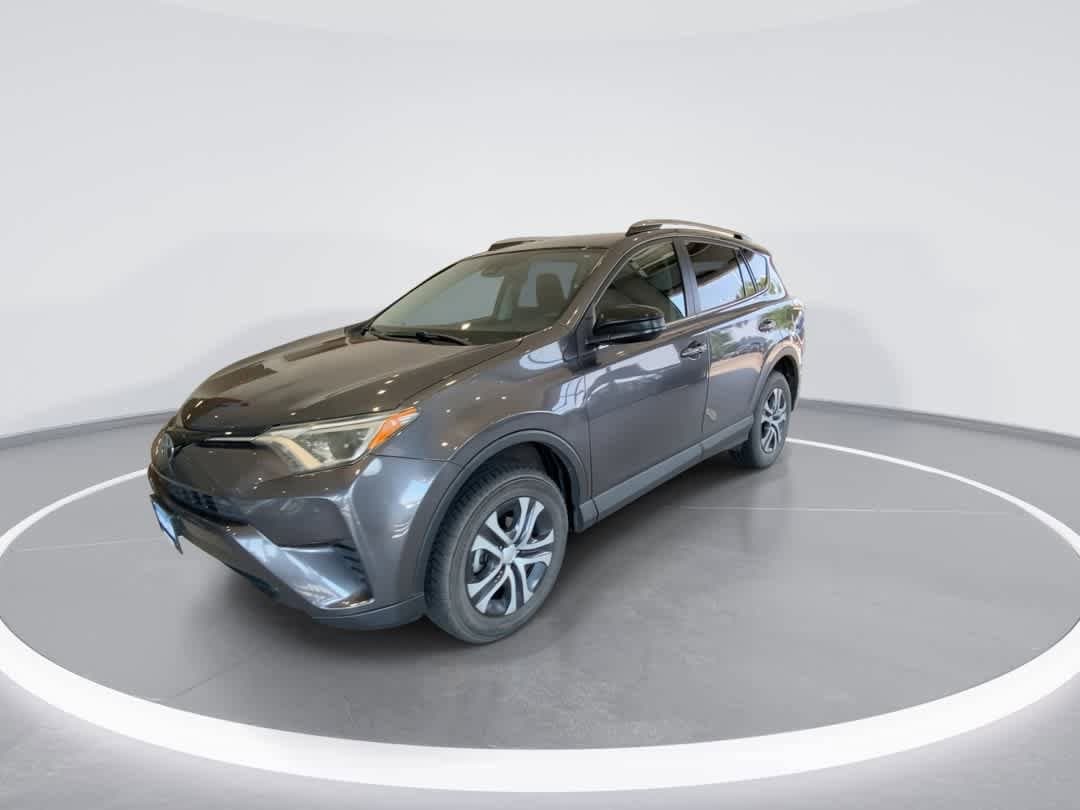 Thumbnail: 2017 Toyota RAV4 - 4