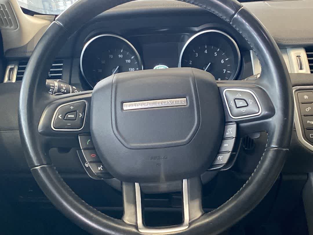 Thumbnail: 2016 Land Rover Range Rover Evoque - 17