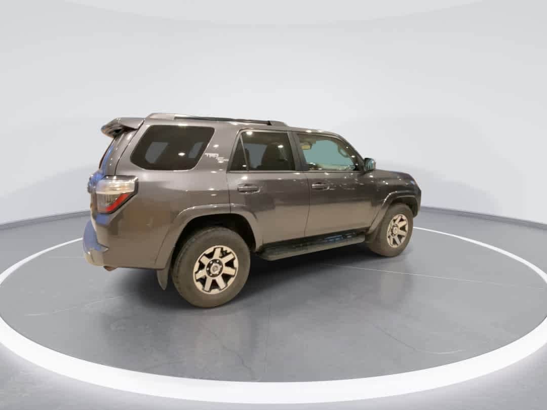 Thumbnail: 2019 Toyota 4Runner - 8