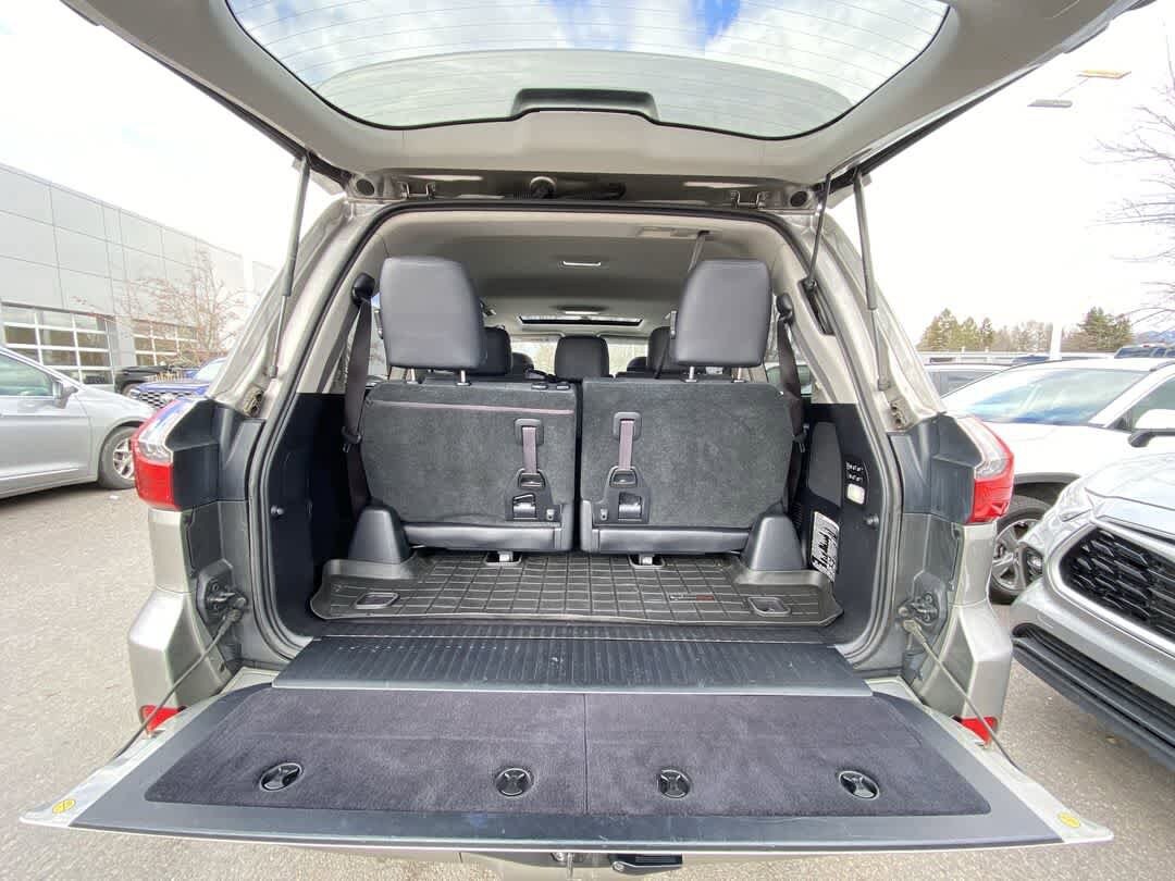 Thumbnail: 2017 Lexus LX - 27