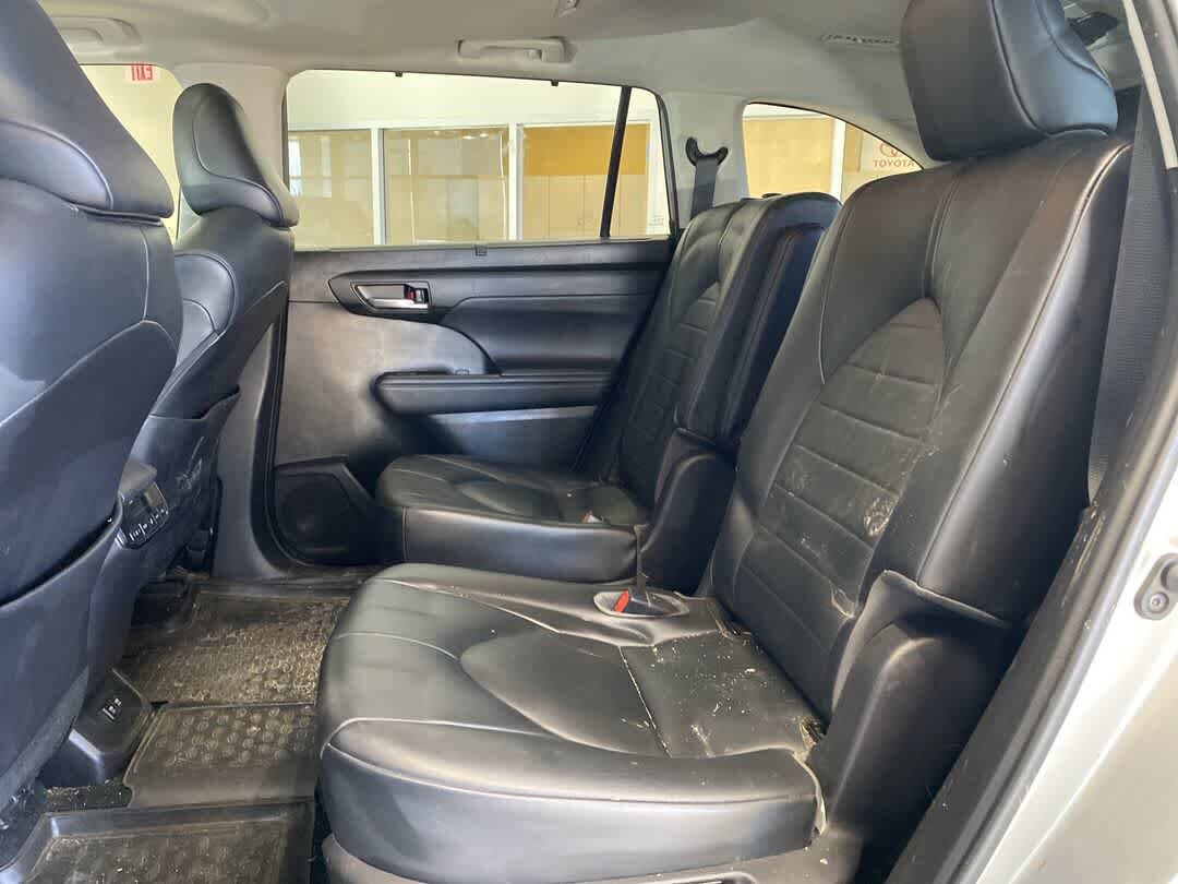 Thumbnail: 2021 Toyota Highlander - 22