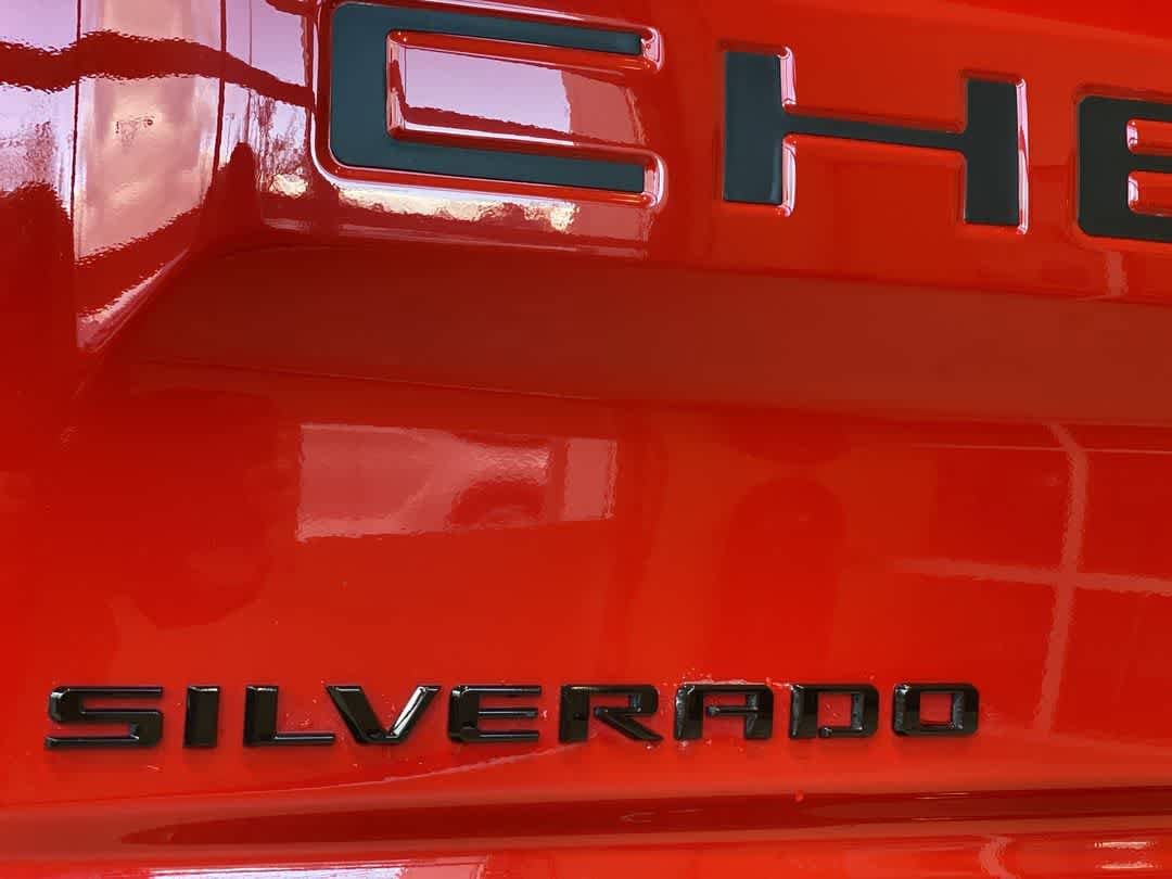 Thumbnail: 2023 Chevrolet Silverado 1500 - 11