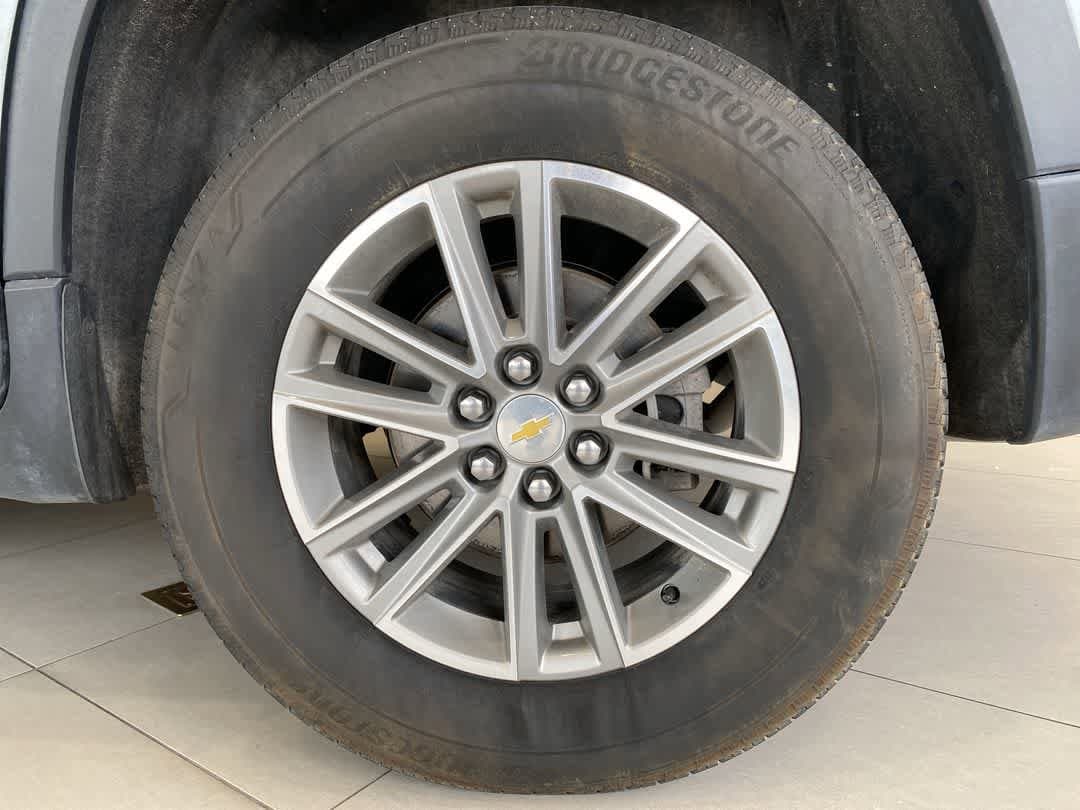 Thumbnail: 2023 Chevrolet Traverse - 12