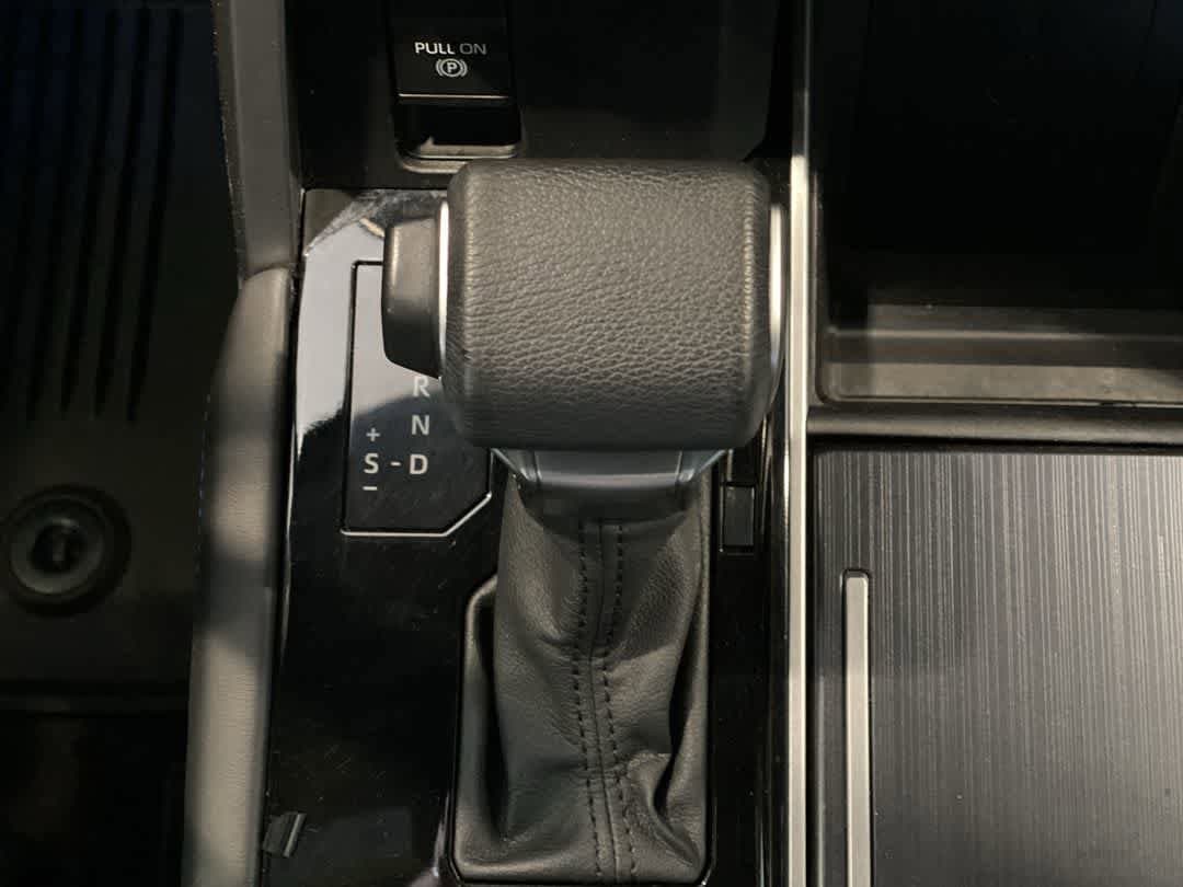 Thumbnail: 2023 Toyota Sequoia - 21