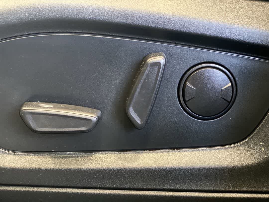 Thumbnail: 2023 Ford Explorer - 15