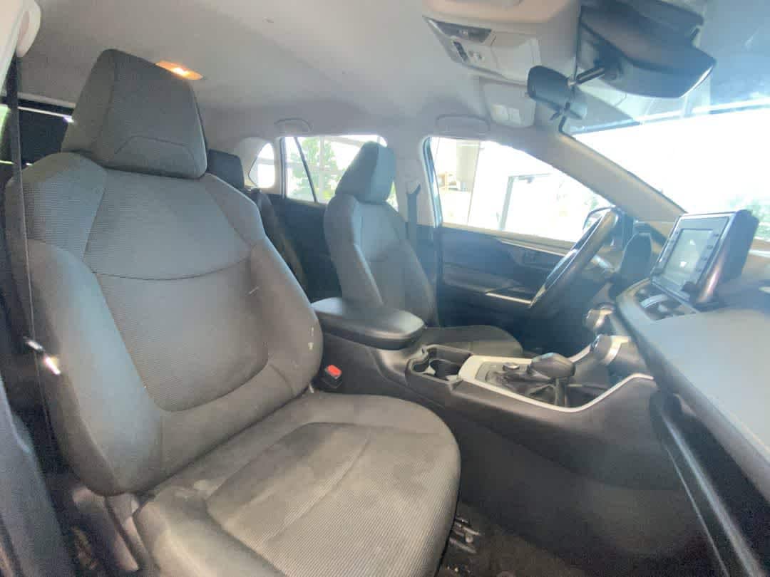 Thumbnail: 2020 Toyota RAV4 - 26