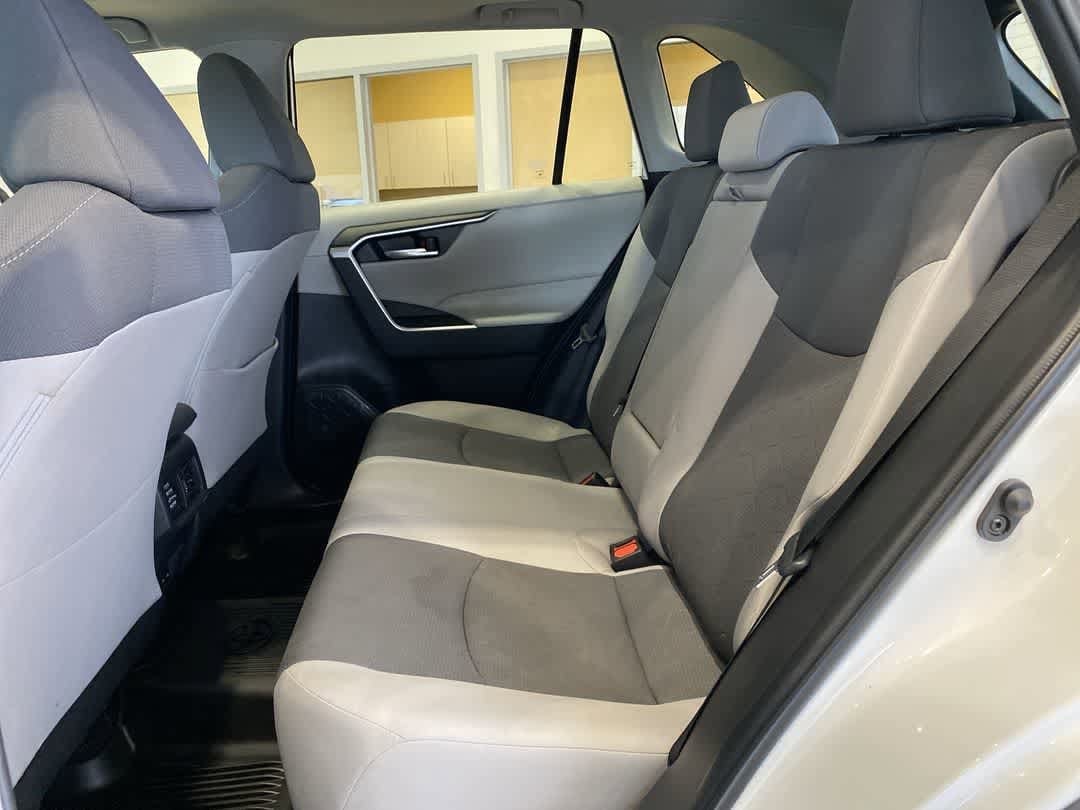 Thumbnail: 2025 Toyota RAV4 - 21