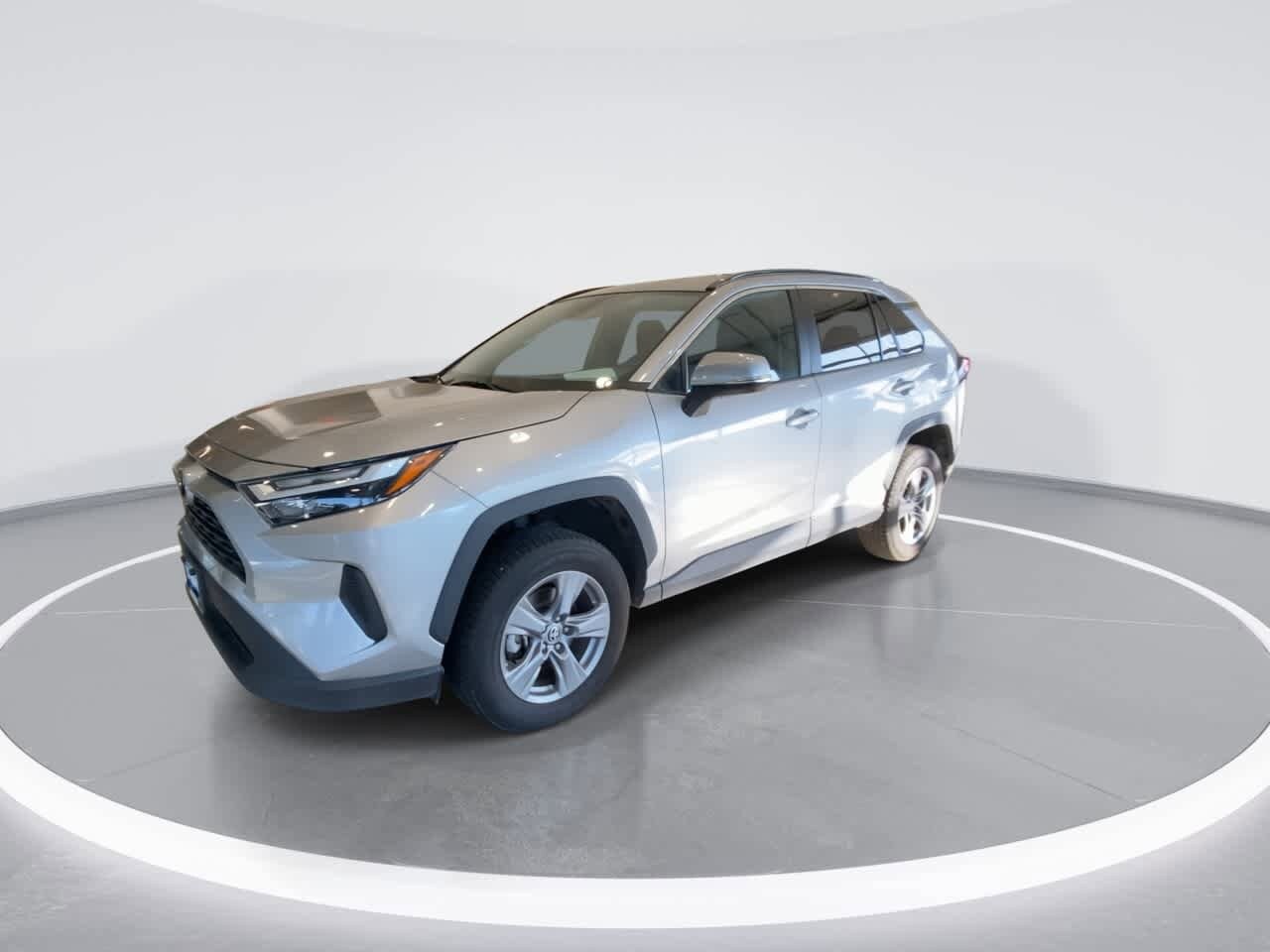 Thumbnail: 2022 Toyota RAV4 - 4