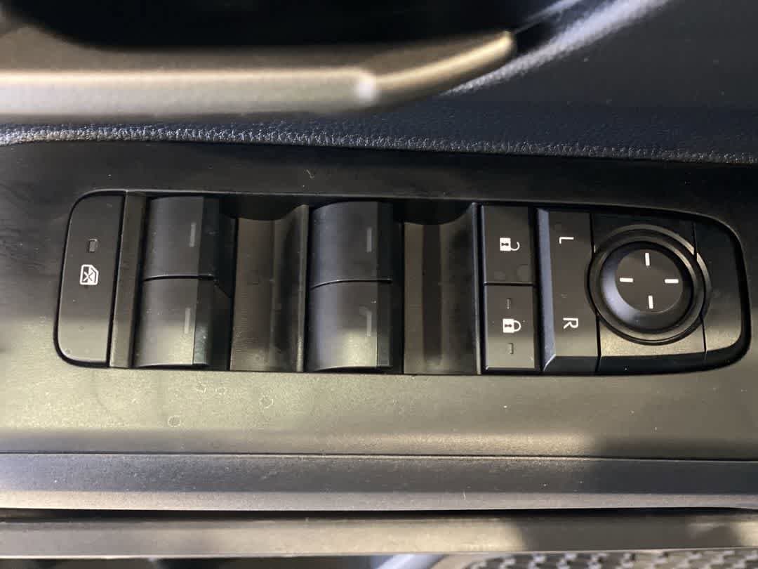 Thumbnail: 2025 Toyota Tacoma - 15