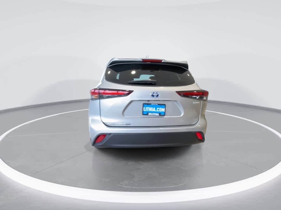 Thumbnail: 2024 Toyota Highlander - 7