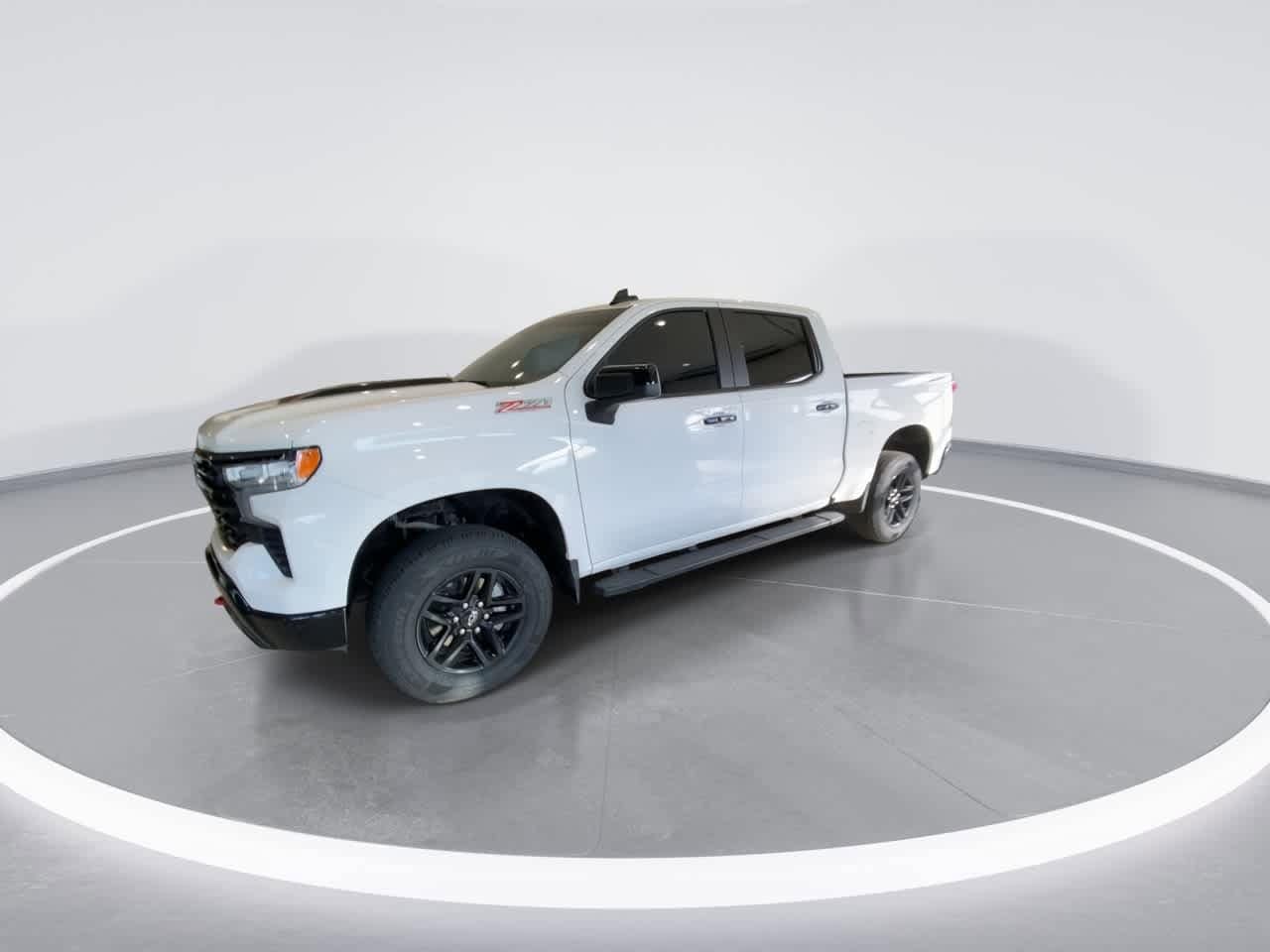 Thumbnail: 2023 Chevrolet Silverado 1500 - 4