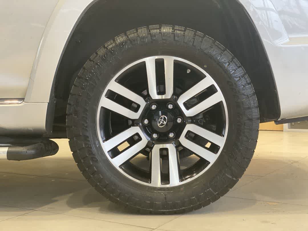 Thumbnail: 2021 Toyota 4Runner - 12