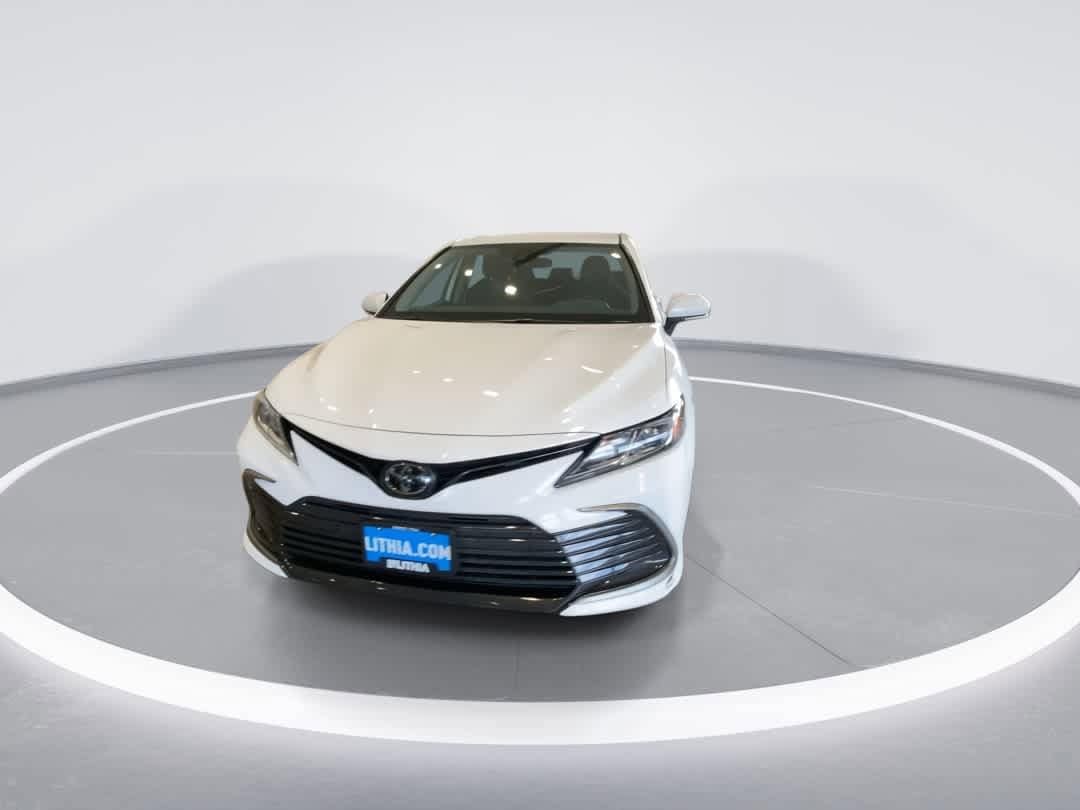 Thumbnail: 2022 Toyota Camry - 4