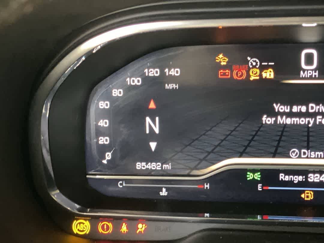 Thumbnail: 2022 GMC Yukon XL - 17