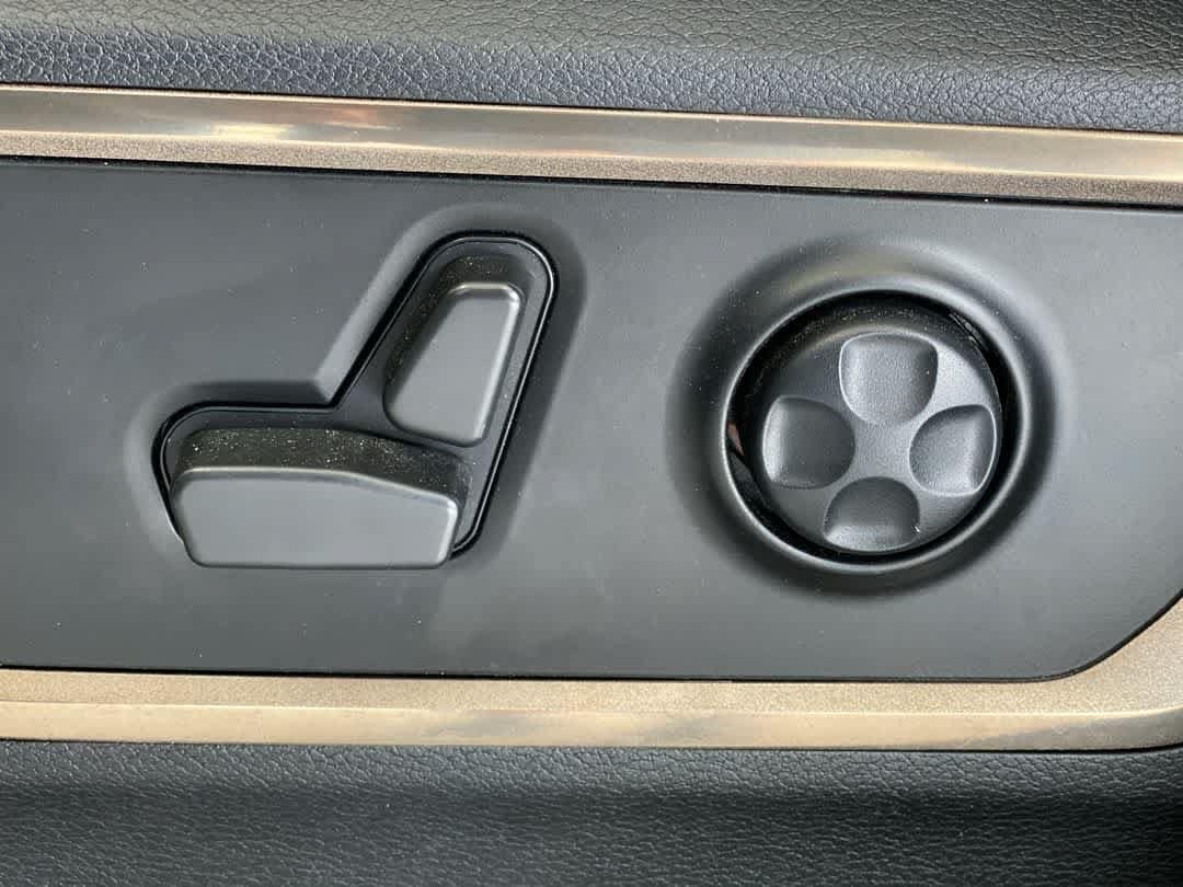 Thumbnail: 2022 RAM 1500 - 15
