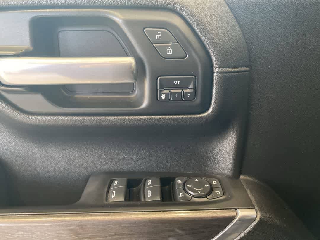 Thumbnail: 2020 Chevrolet Silverado 1500 - 14