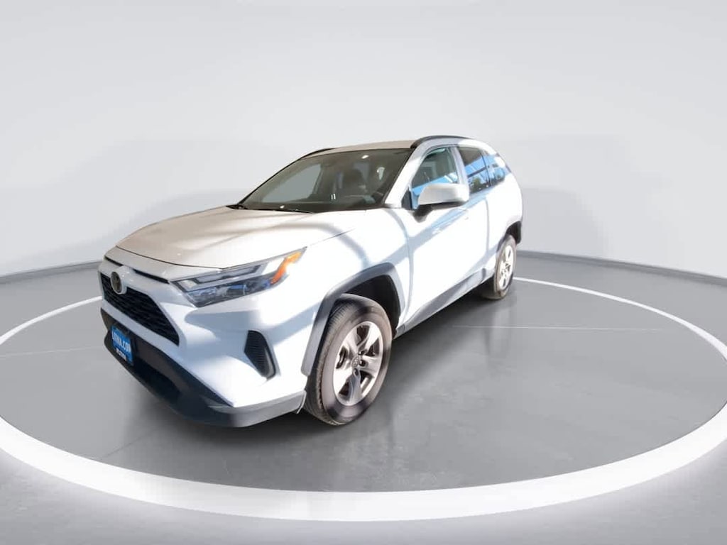 Used 2025 Toyota RAV4 XLE SUV