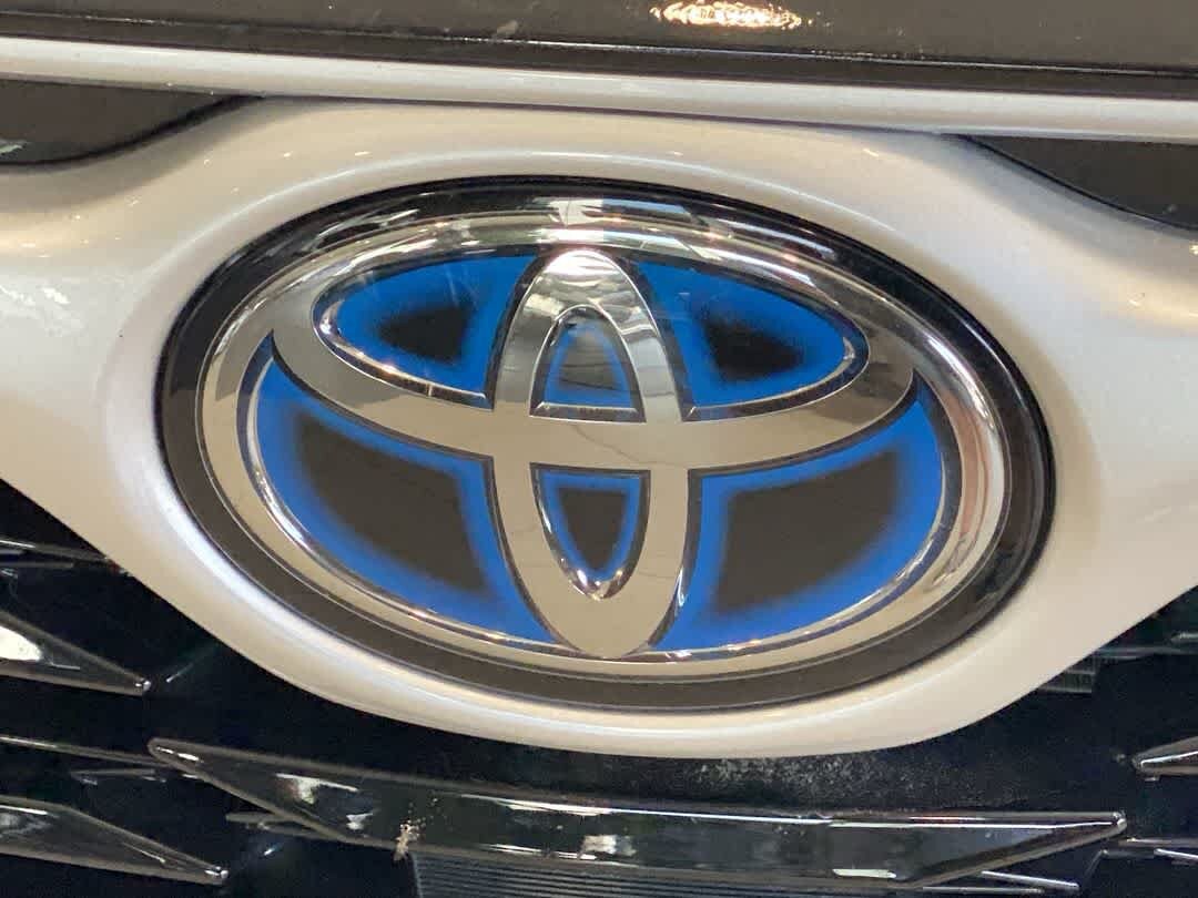 Thumbnail: 2022 Toyota Highlander - 10