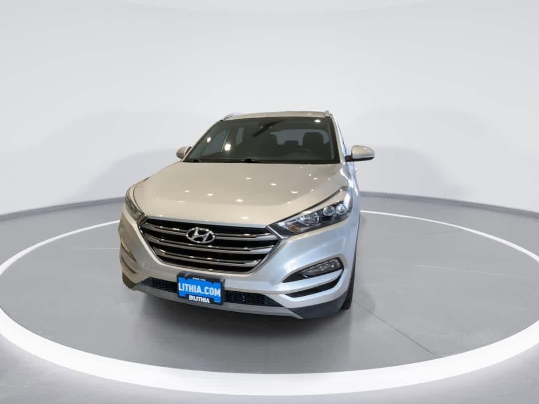 Thumbnail: 2018 Hyundai Tucson - 3
