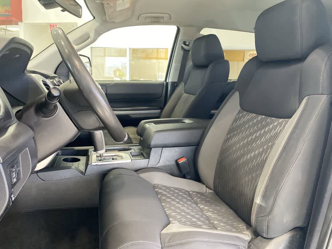 Thumbnail: 2019 Toyota Tundra - 11