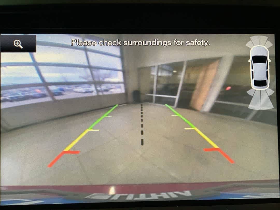 Thumbnail: 2016 Ford Explorer - 20