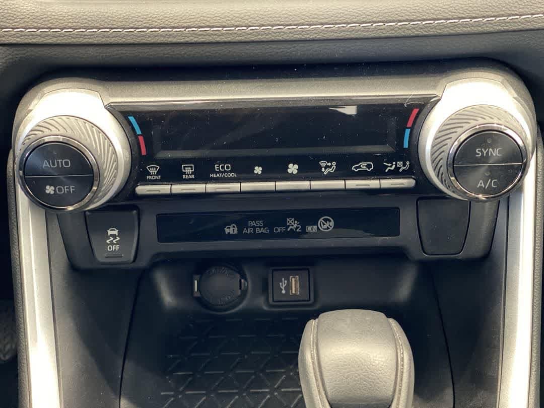 Thumbnail: 2024 Toyota RAV4 - 21