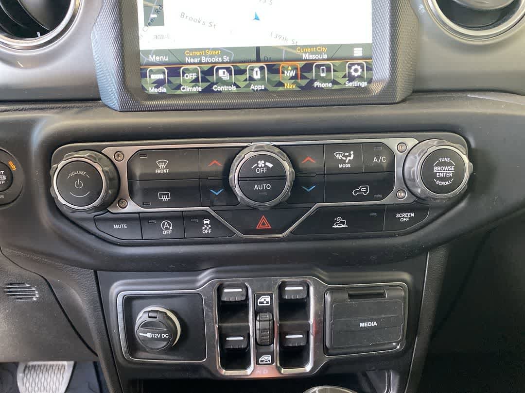 Thumbnail: 2022 Jeep Gladiator - 22