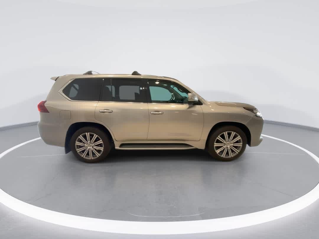 2017 Lexus LX 570 - Photo 9
