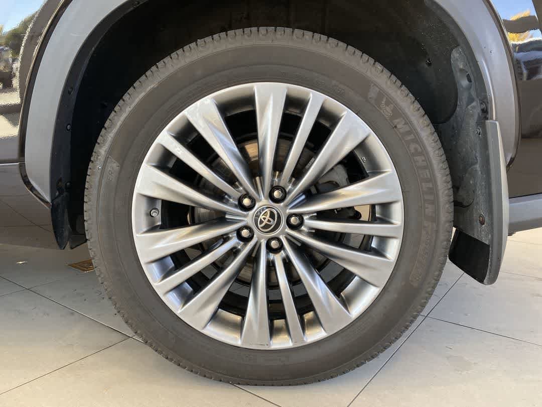 Thumbnail: 2021 Toyota Highlander - 13