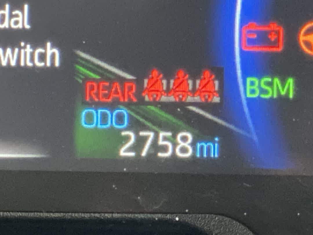 Thumbnail: 2025 Toyota RAV4 - 18