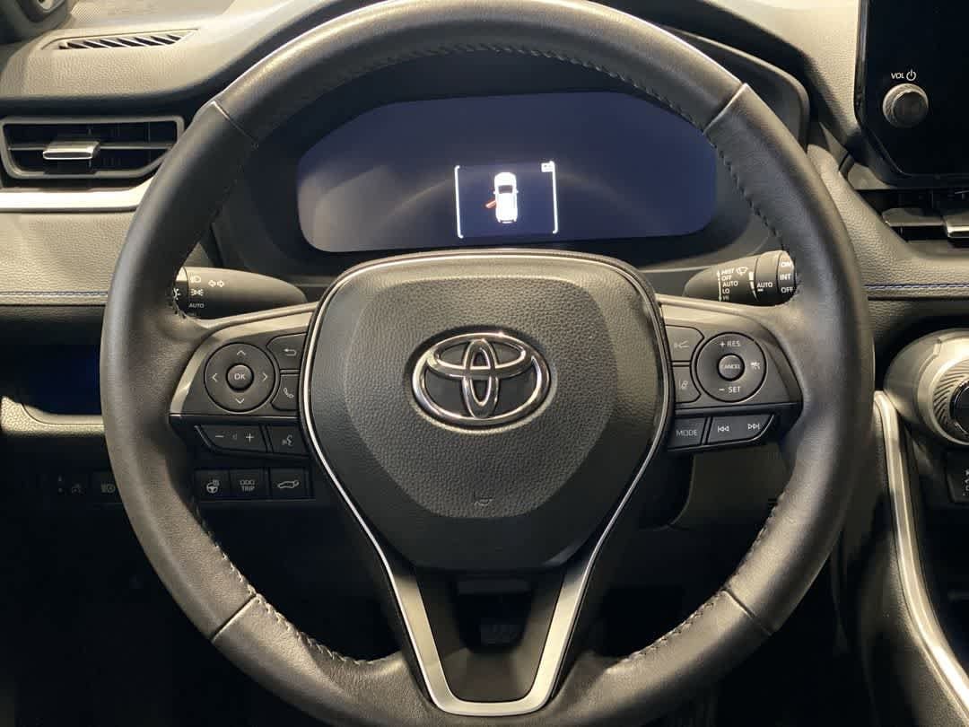 Thumbnail: 2024 Toyota RAV4 - 17