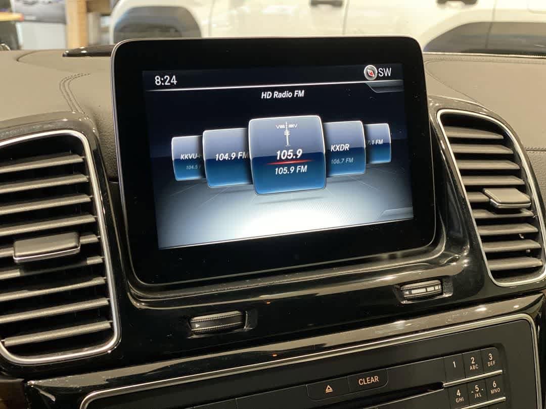 Thumbnail: 2016 Mercedes-Benz GLE - 18