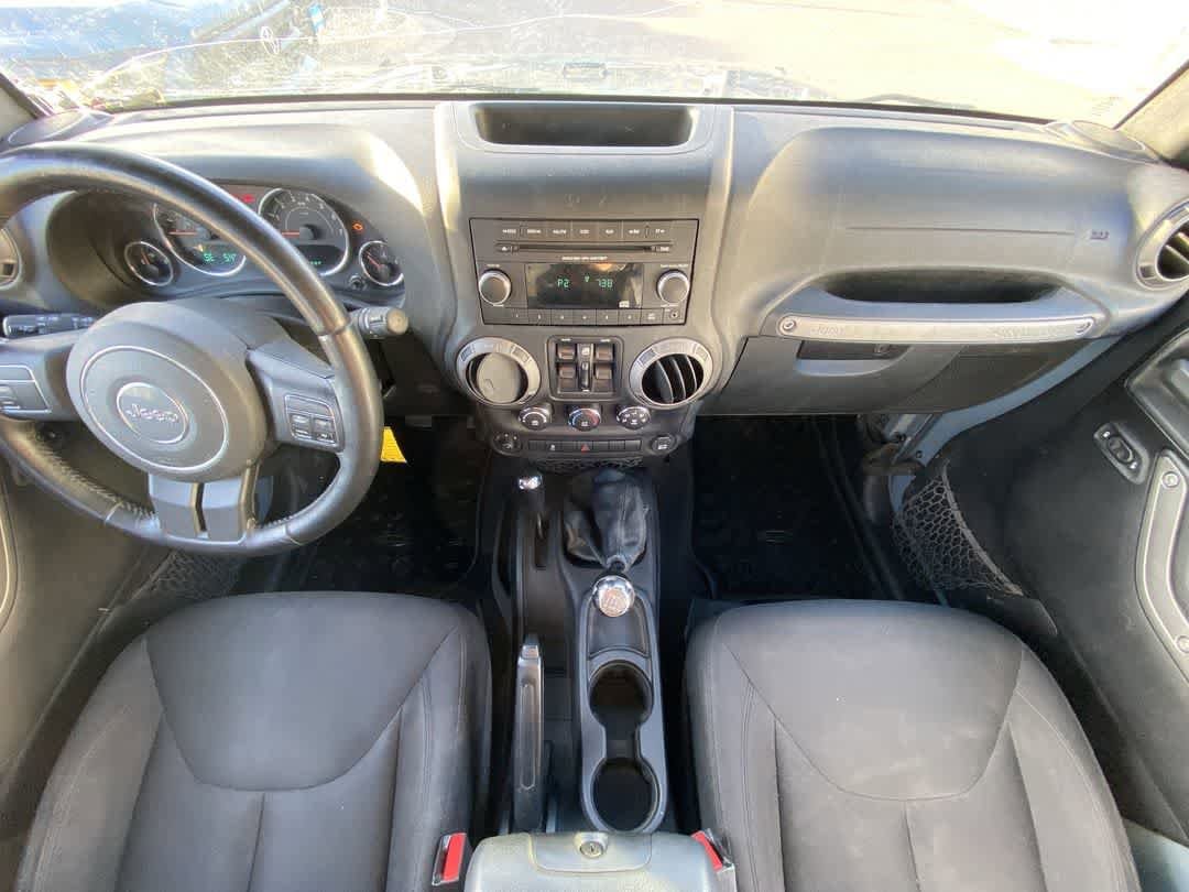 Thumbnail: 2015 Jeep Wrangler - 21