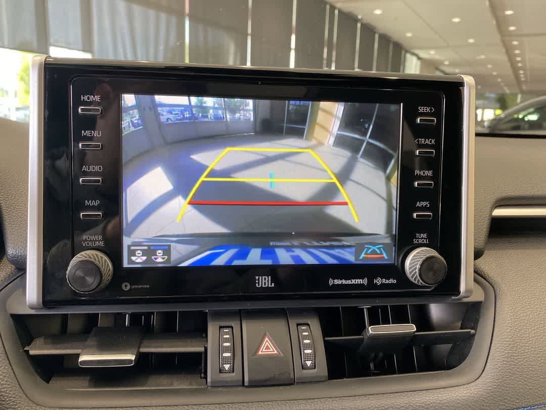 Thumbnail: 2020 Toyota RAV4 - 20