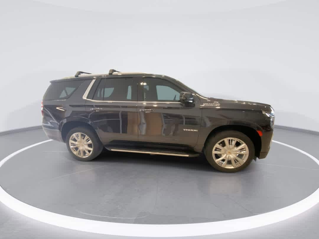 Thumbnail: 2022 Chevrolet Tahoe - 9
