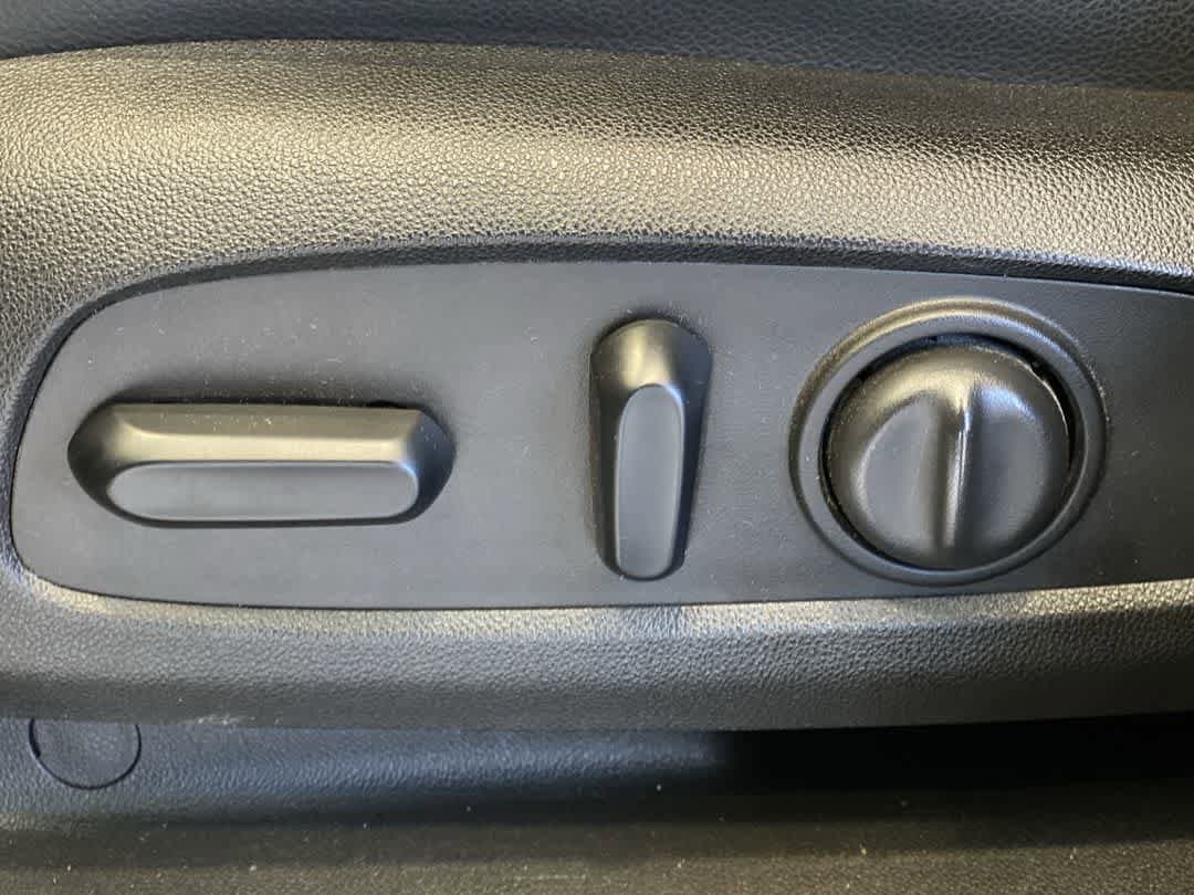 Thumbnail: 2018 GMC Acadia - 15