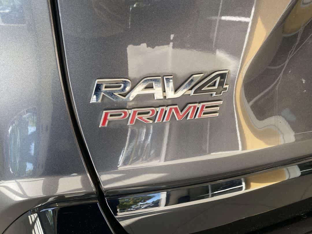 Thumbnail: 2022 Toyota RAV4 - 11