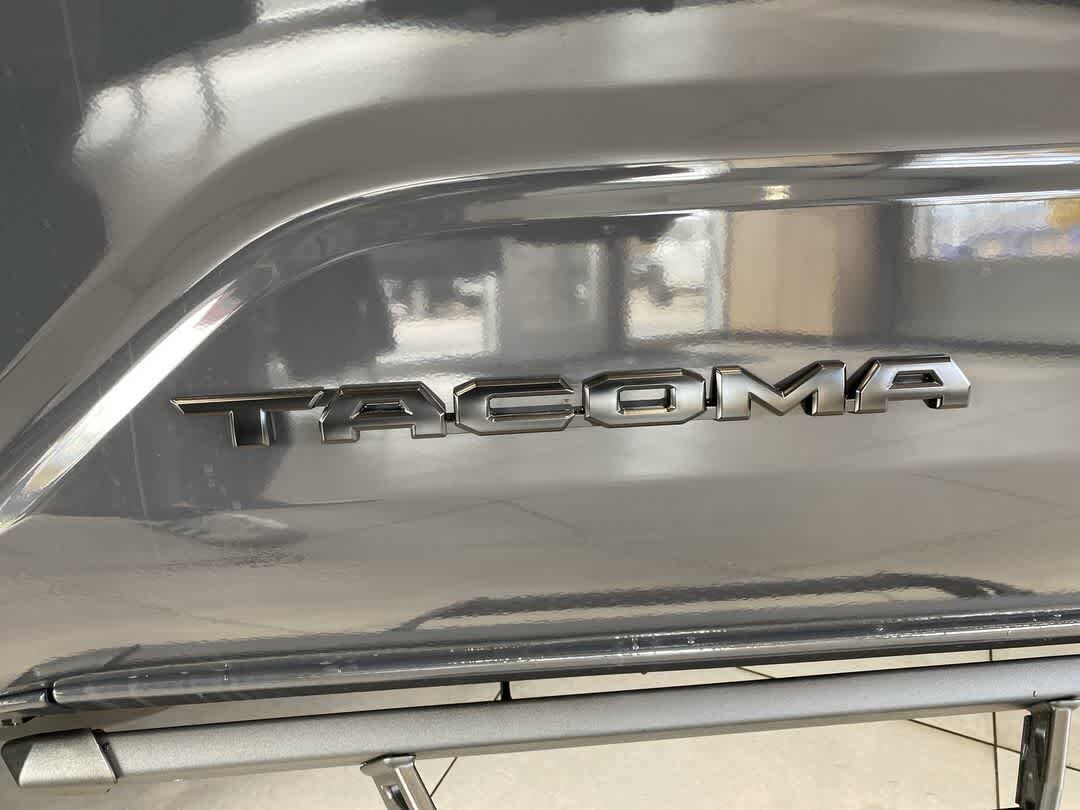 Thumbnail: 2025 Toyota Tacoma - 10